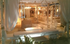 T BEACH Mezzaluna